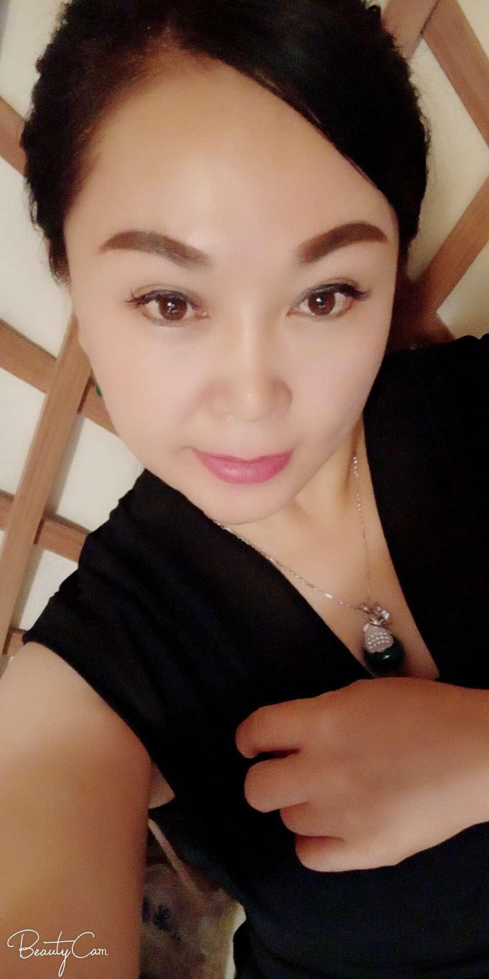 呼市很喜人少妇一枚 第2张