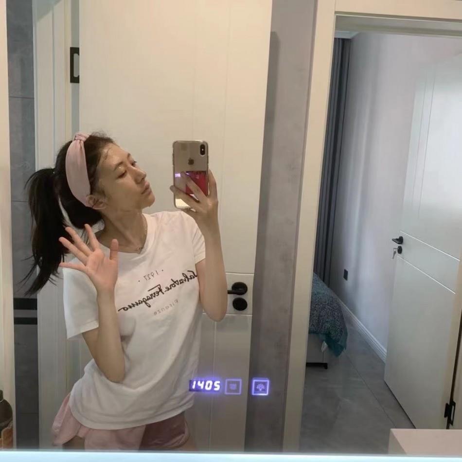 小九儿啊据说肤白貌美大长腿 第1张