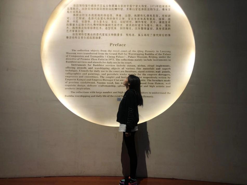 昆明万达验证00后长腿妹子，还不错 第2张