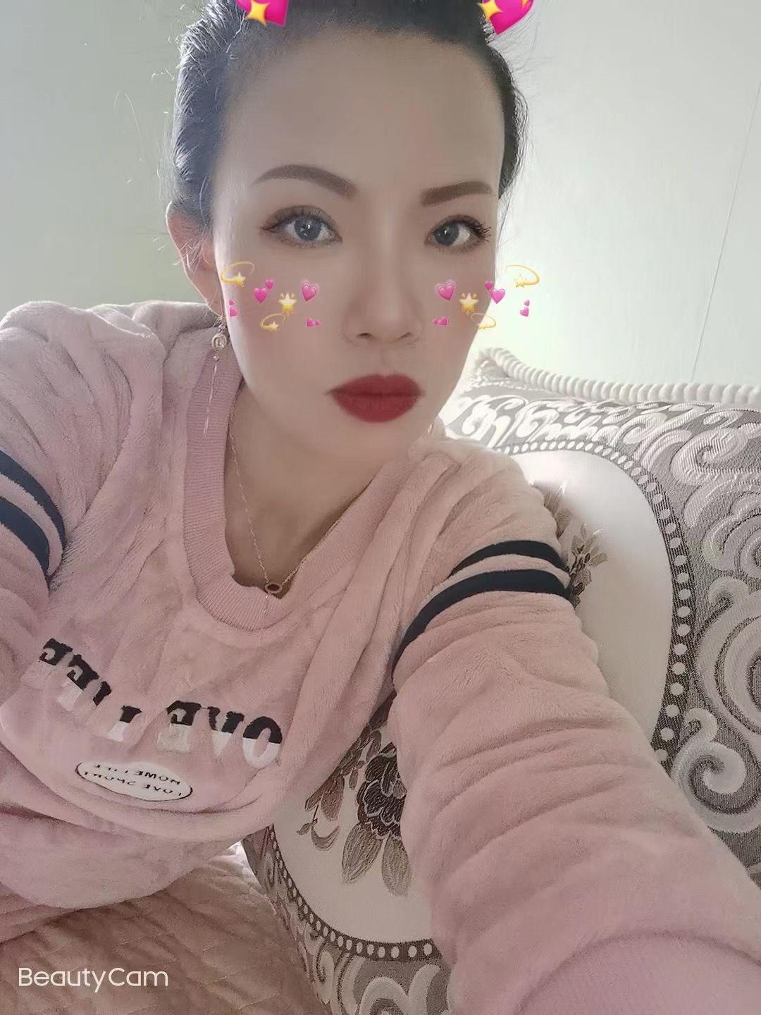 体验熟女，服务就是好，常练健身，身材保持的不错 第1张