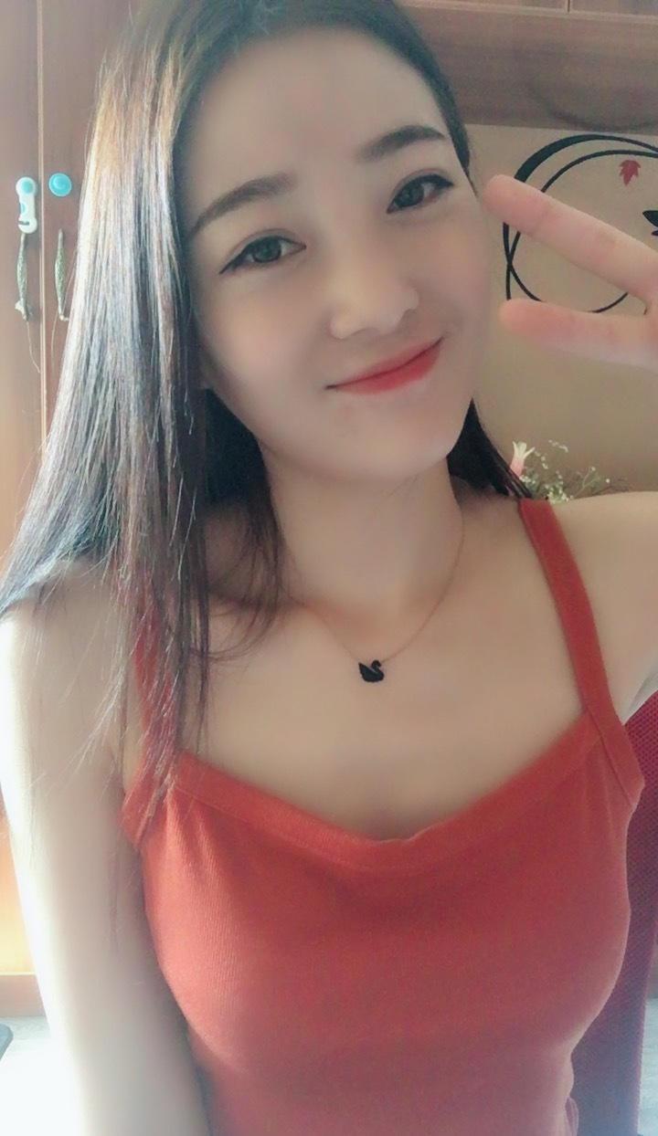 官渡区兼职漂亮小妹,雪白的奶子,水还多 第1张