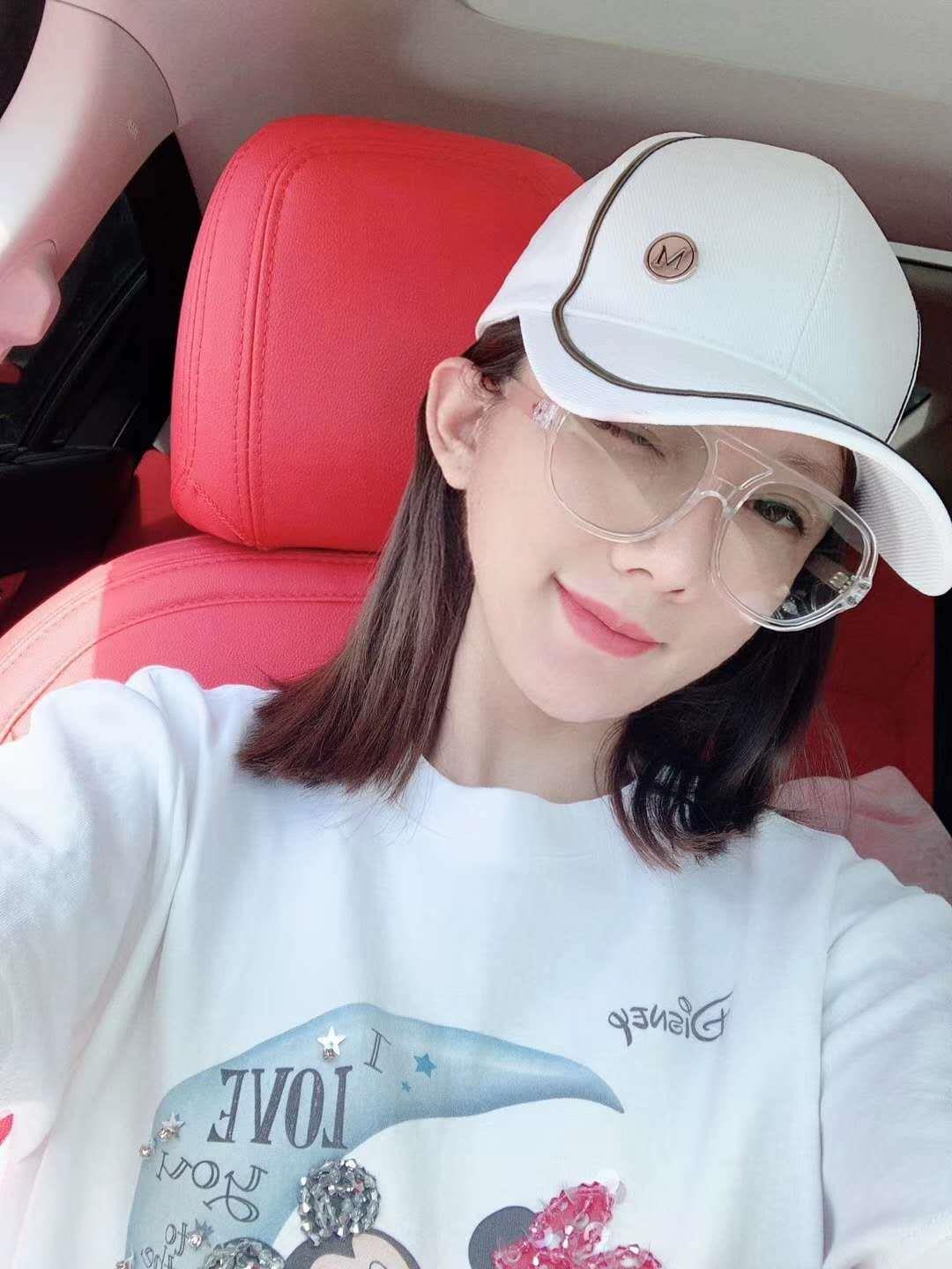 丰满型妹妹酒店门 第4张