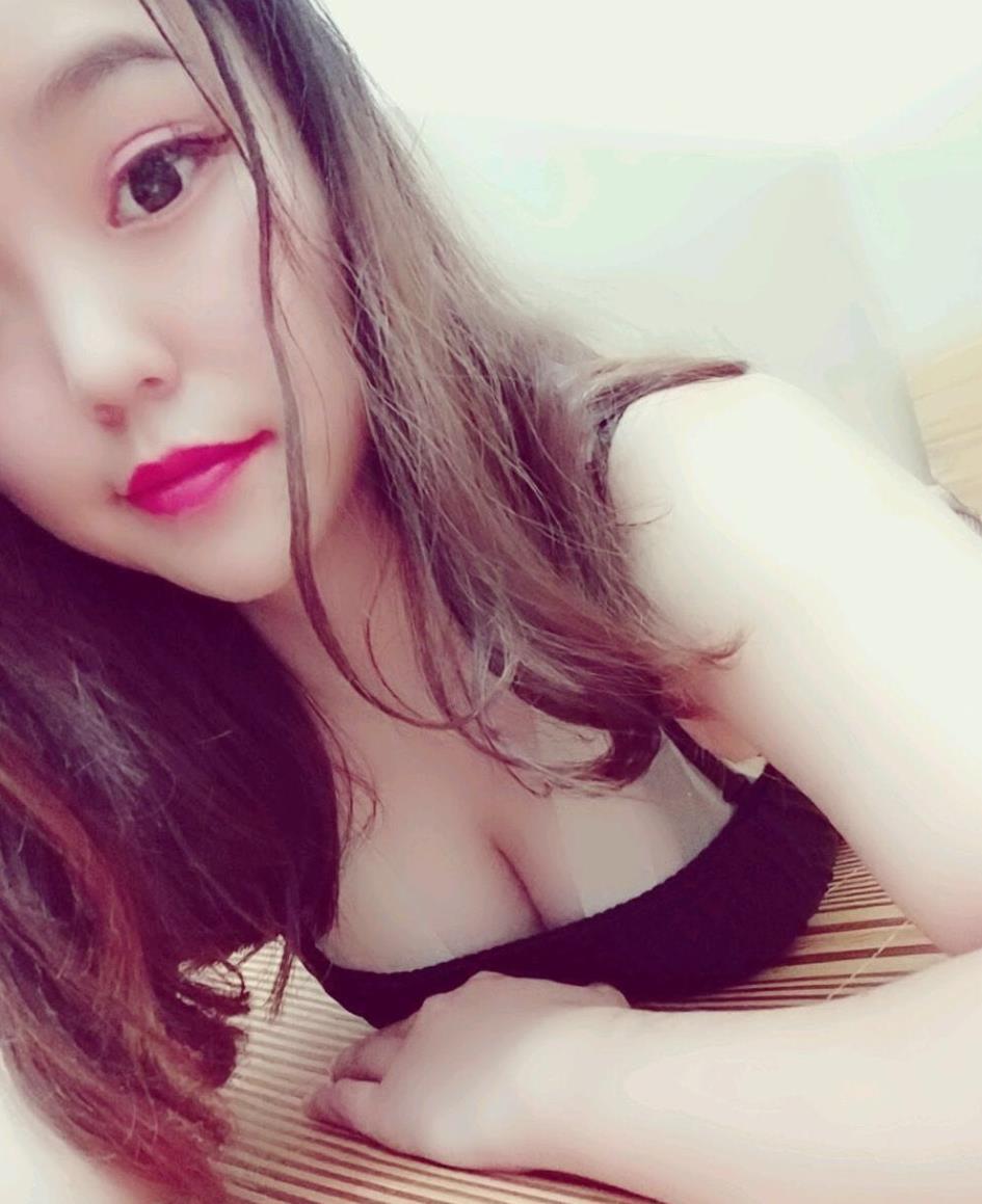 乌市丰乳肥臀 第1张