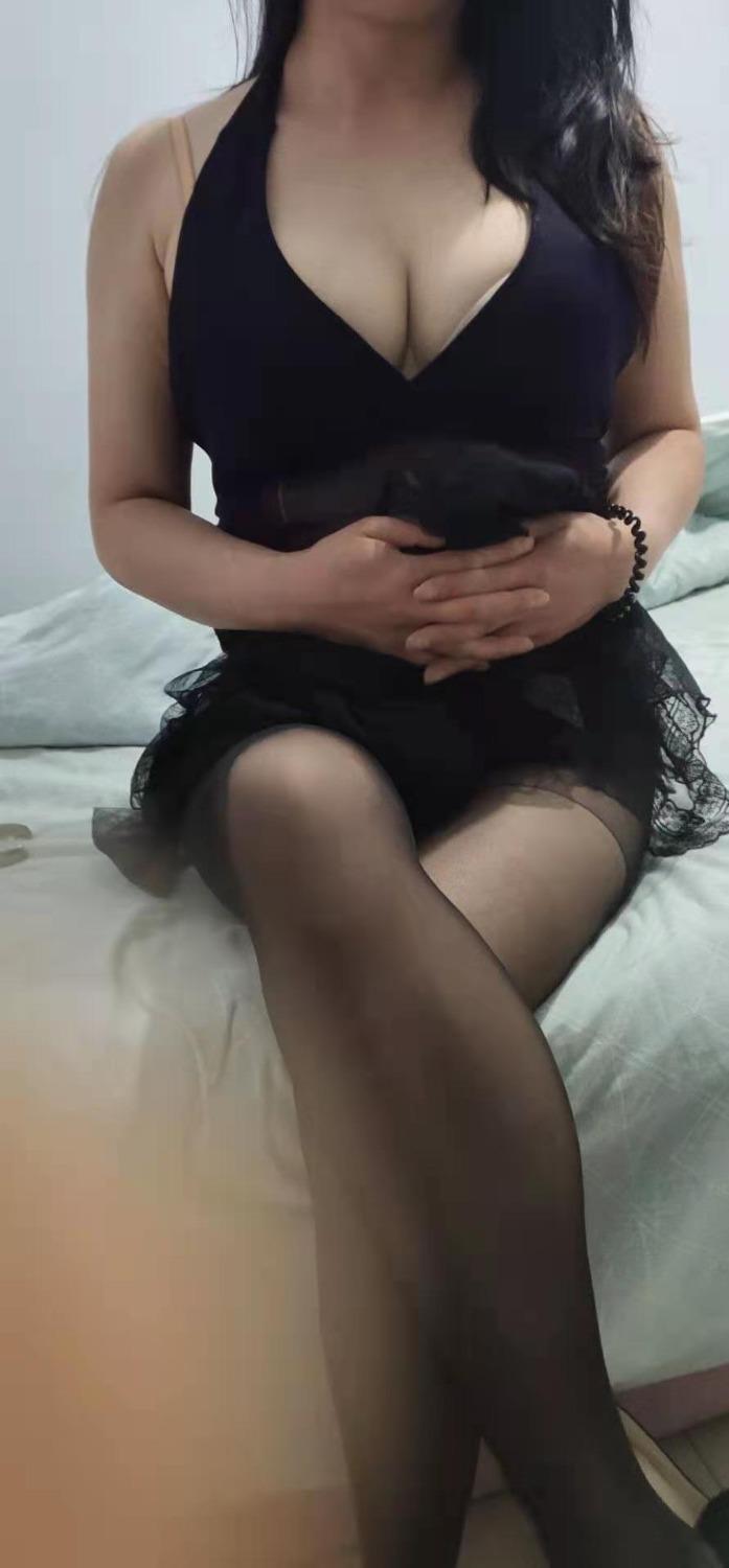 胸大熟女全套服务 第3张