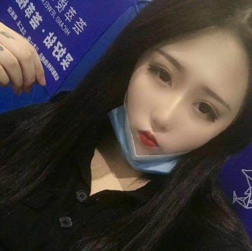 长春年轻貌美，胸是真大的纹身小妹。 第2张