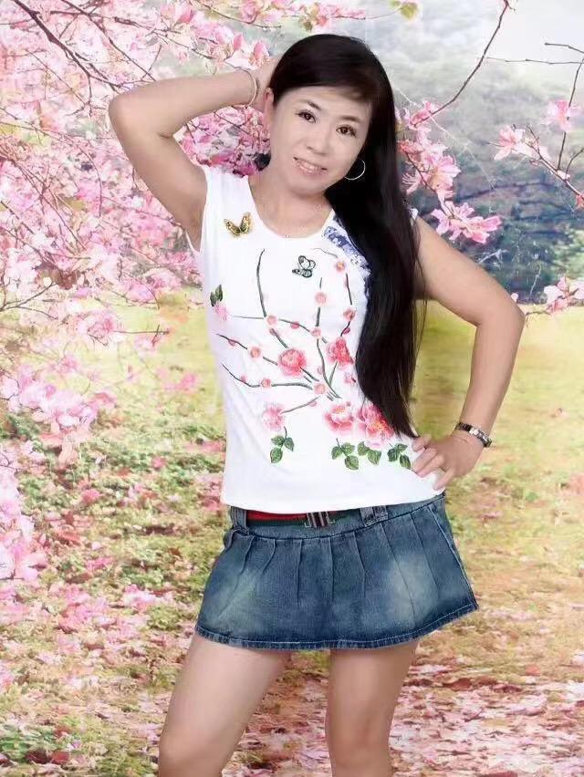 一头长发的泻火姐姐 第1张