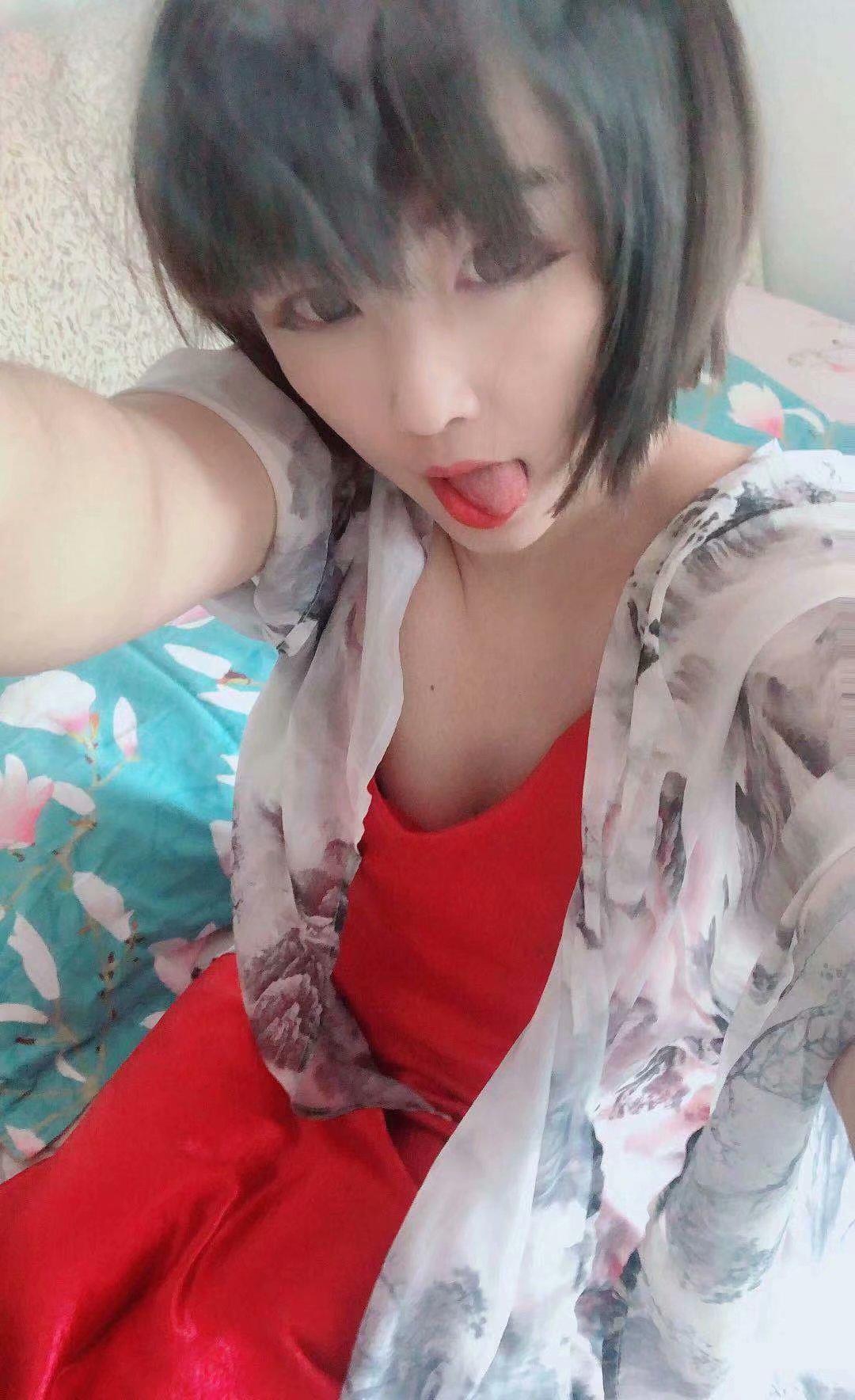 服务好的小蕊蕊 第2张
