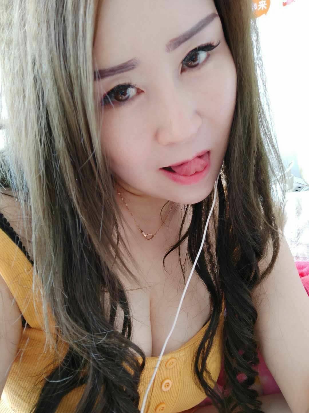 发一个有地方的少妇，感觉很职业那种 第1张
