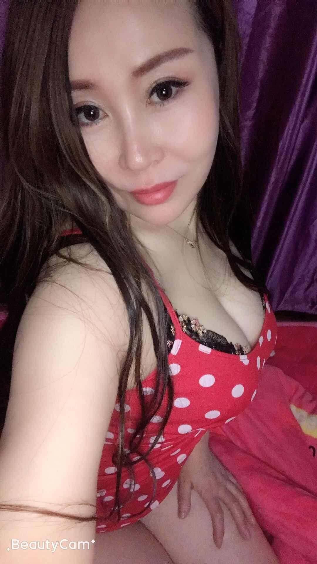 发一个有地方的少妇，感觉很职业那种 第2张