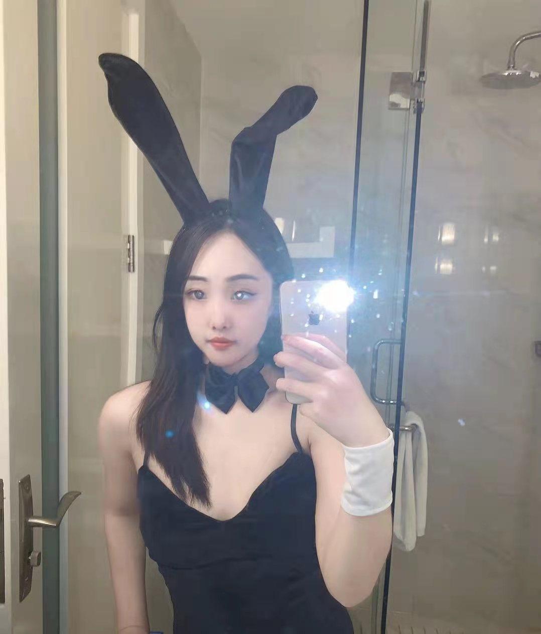 年轻妹子一枚 第1张