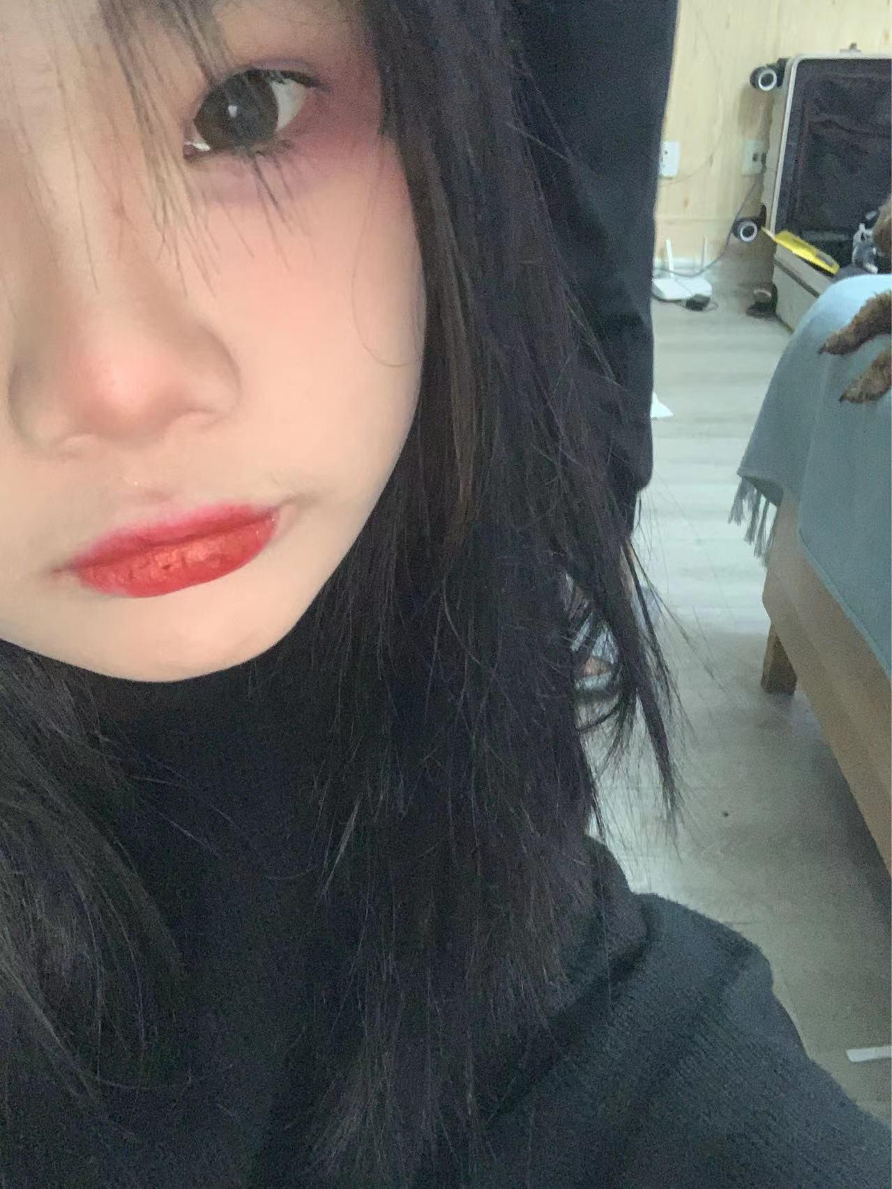喜欢年龄小的妹妹的狼友福利来了 第1张