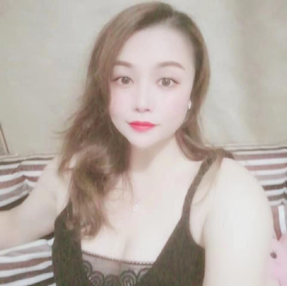 海口某银行性格开朗，特别是胸开阔的小姐姐 第1张