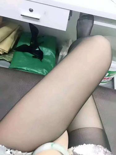 寻欢会叫床的少妇 第2张