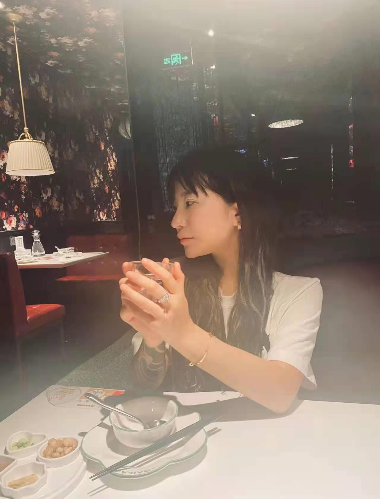 西大望路再刷带珠子做口活的00后铁锤妹妹 第3张