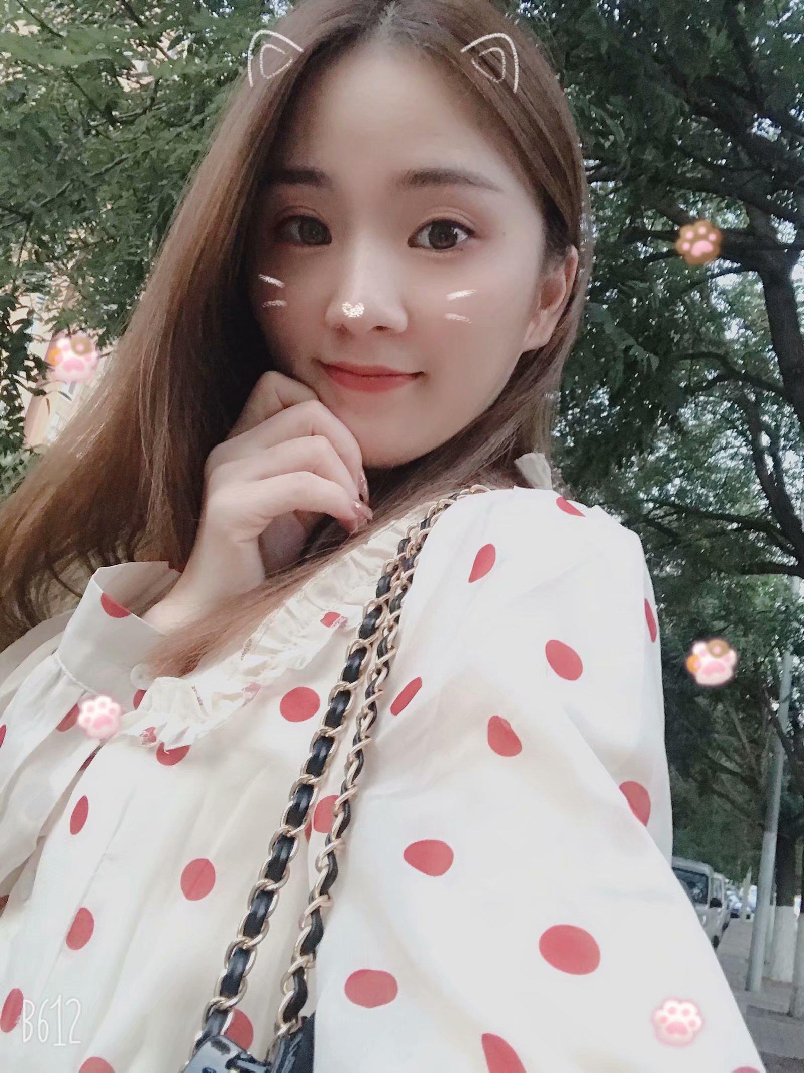 验证万芳园瘦小女 第1张