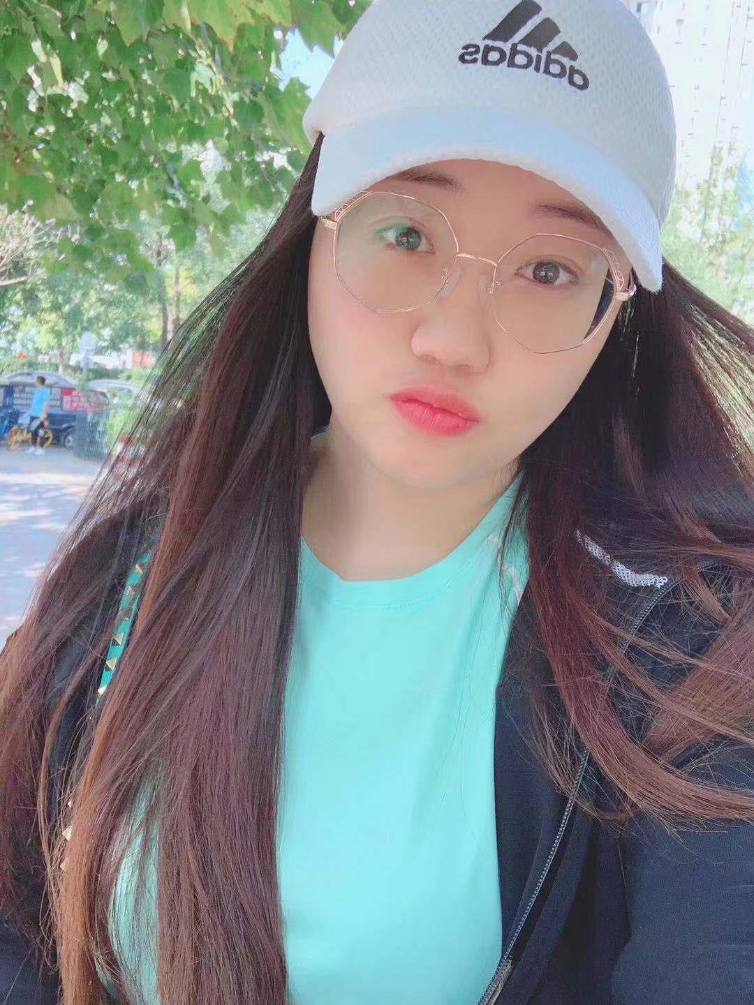 F奶小妹 第1张