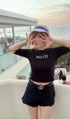 鄞州高个美女 第3张