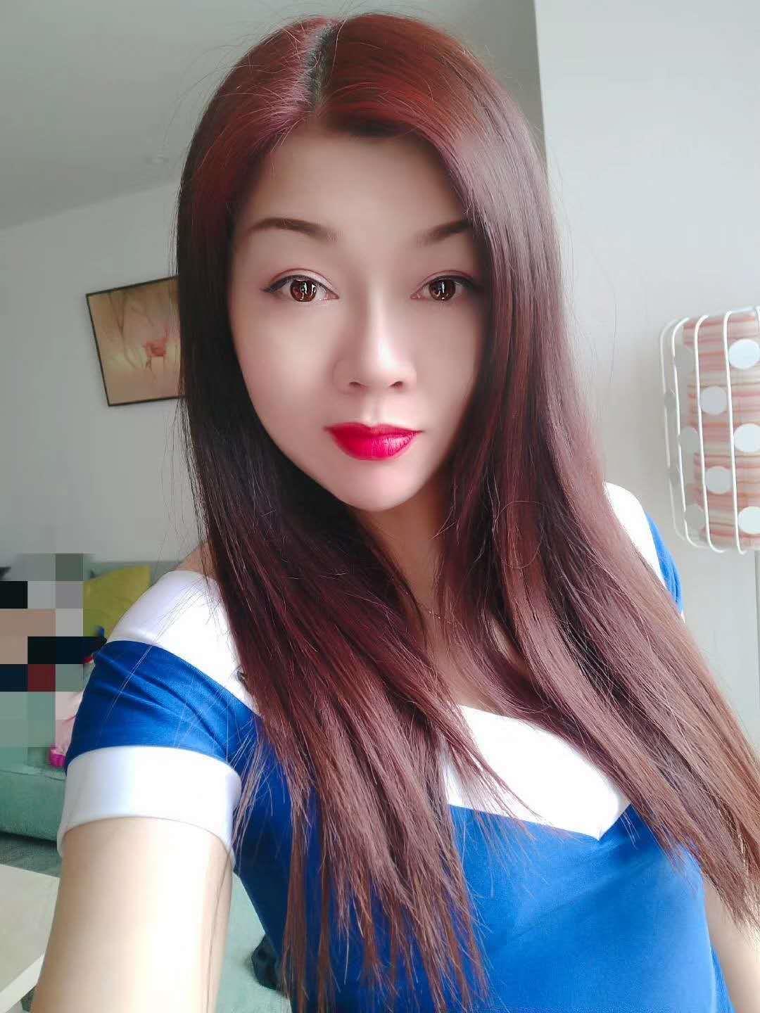 体验熟女牵手保温重要的是可以肛交 第1张