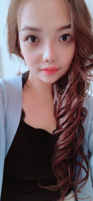 性比价不错的一个妹纸 第1张