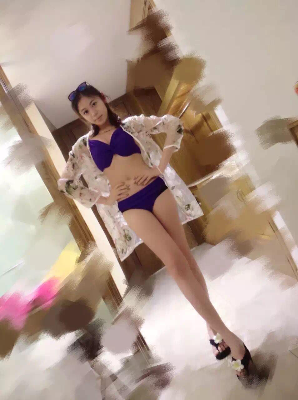 大剧院长腿美女 第1张