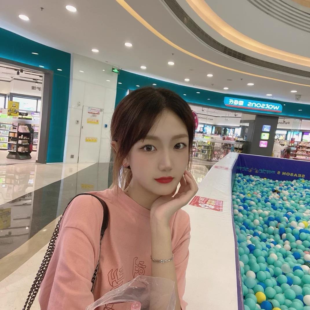 成都比较佛系的小妹 第1张