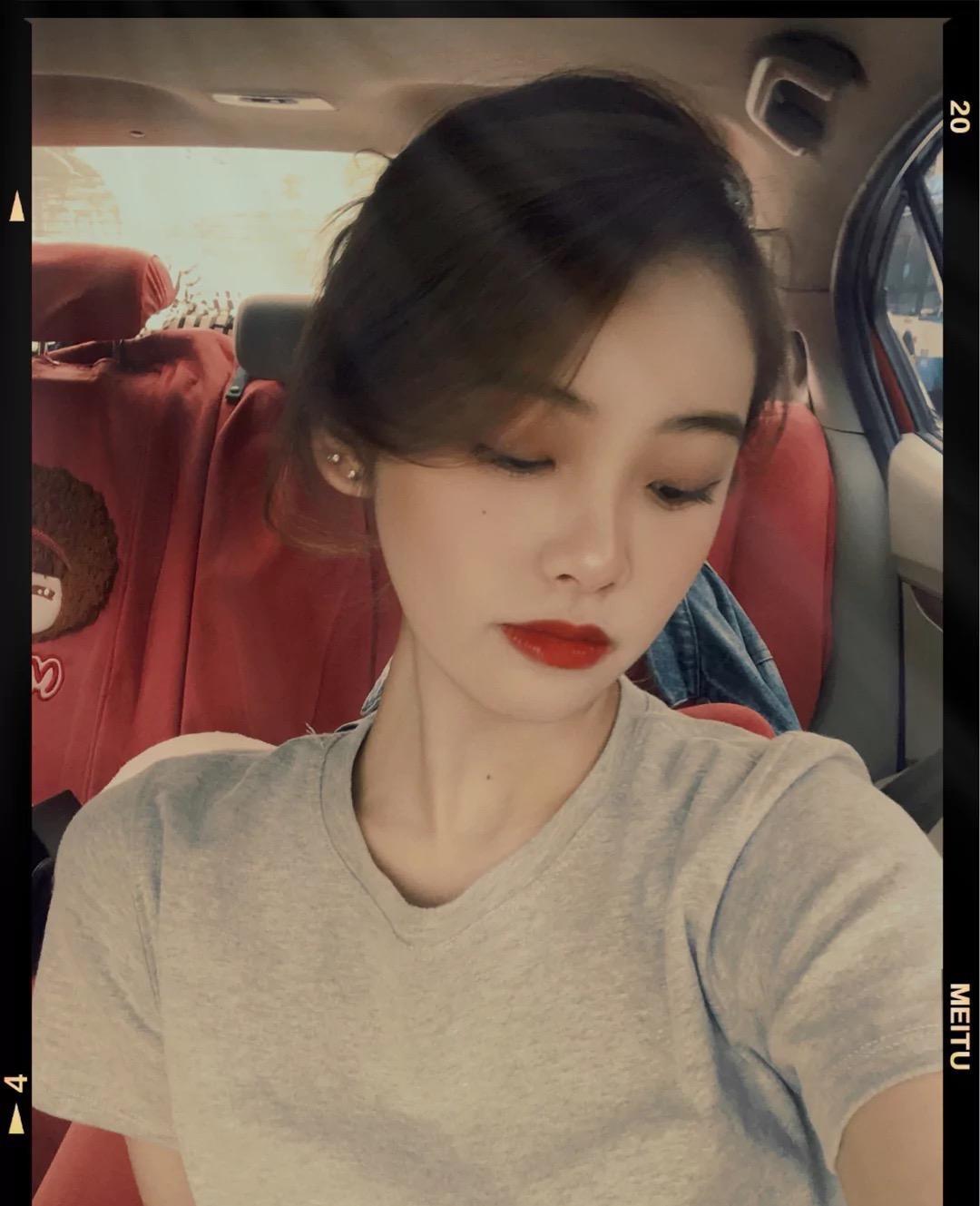 成都南门体验高挑身材妹子，服务巴适得很 第1张