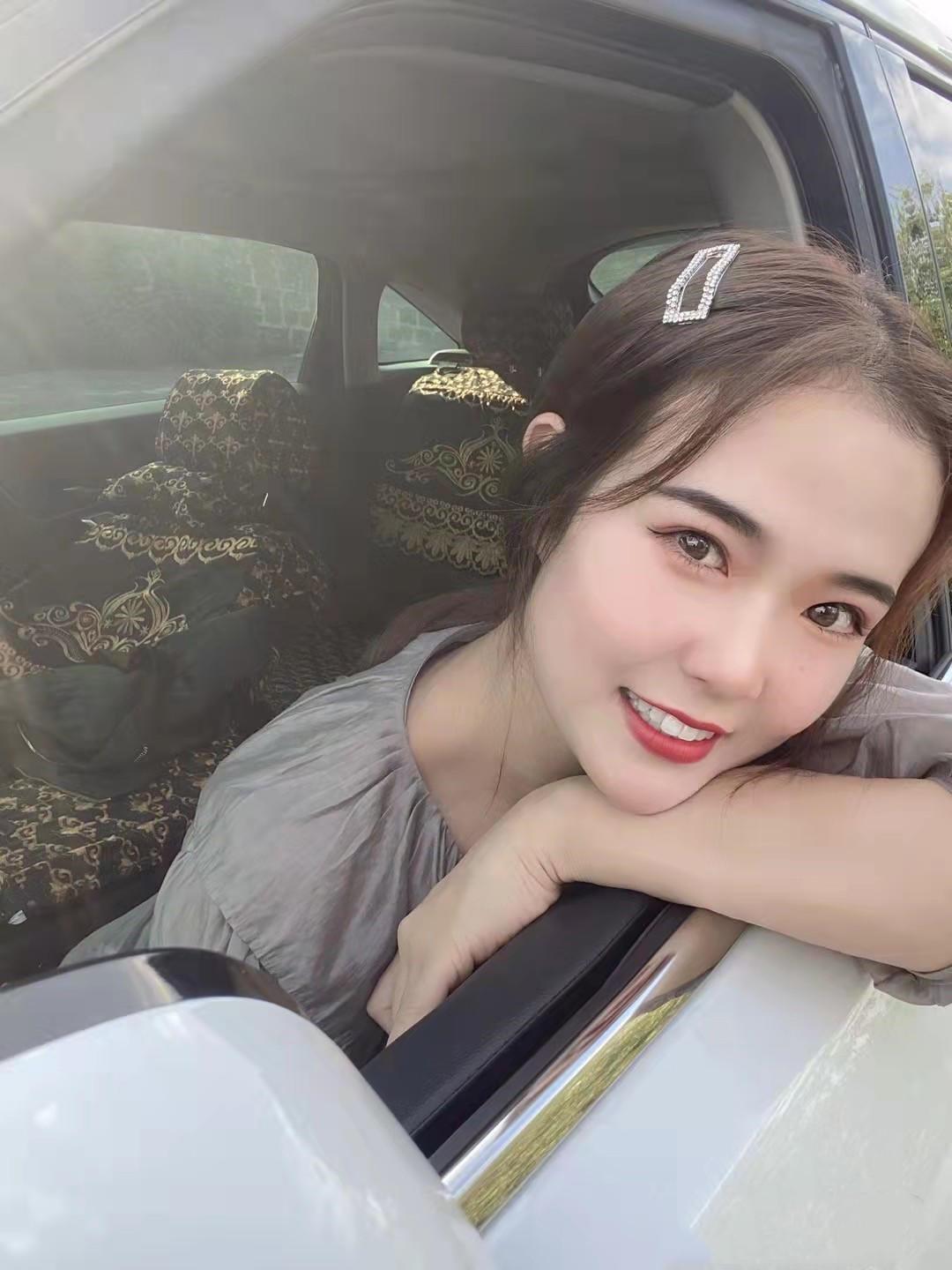刚做不久年轻漂亮小姐姐 第2张