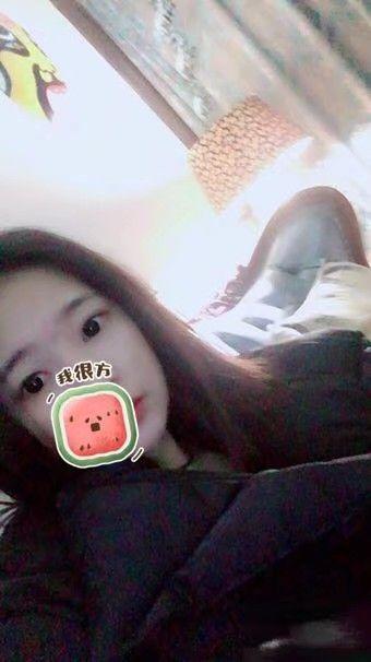 九眼桥邻家小妹,长相甜美,身材娇小 第1张