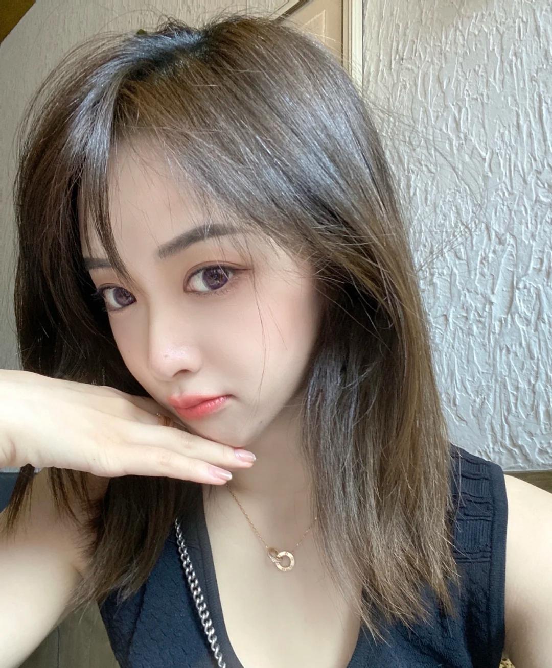 成都很骚的年轻妹妹,很多服务都可以做,态度又好 第3张