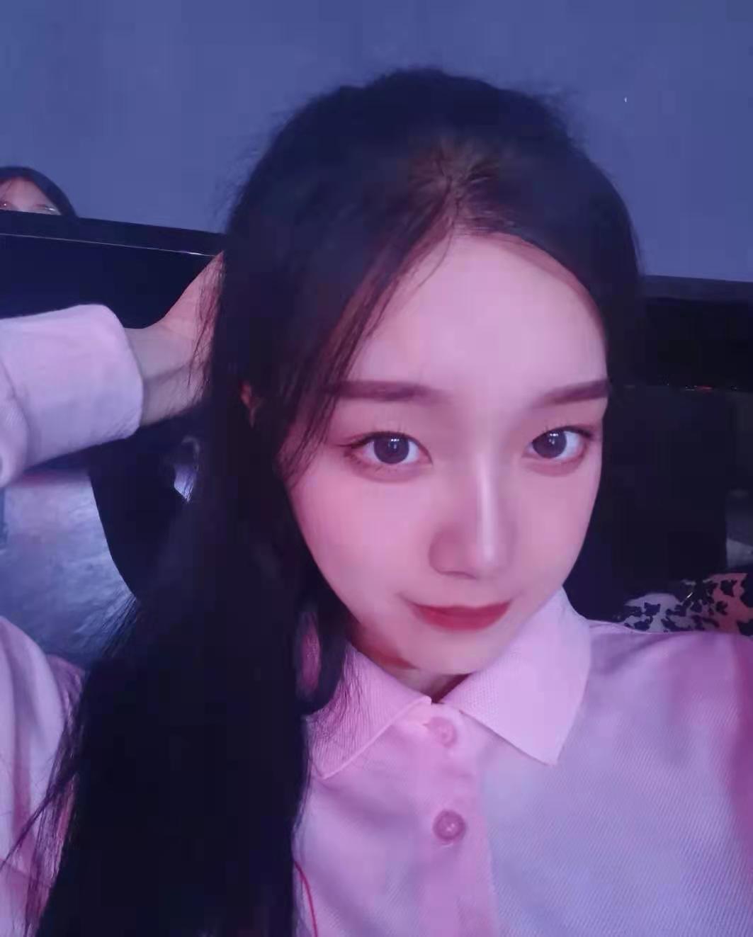 出差成都寻觅的漂亮妹子，服务不错 第1张