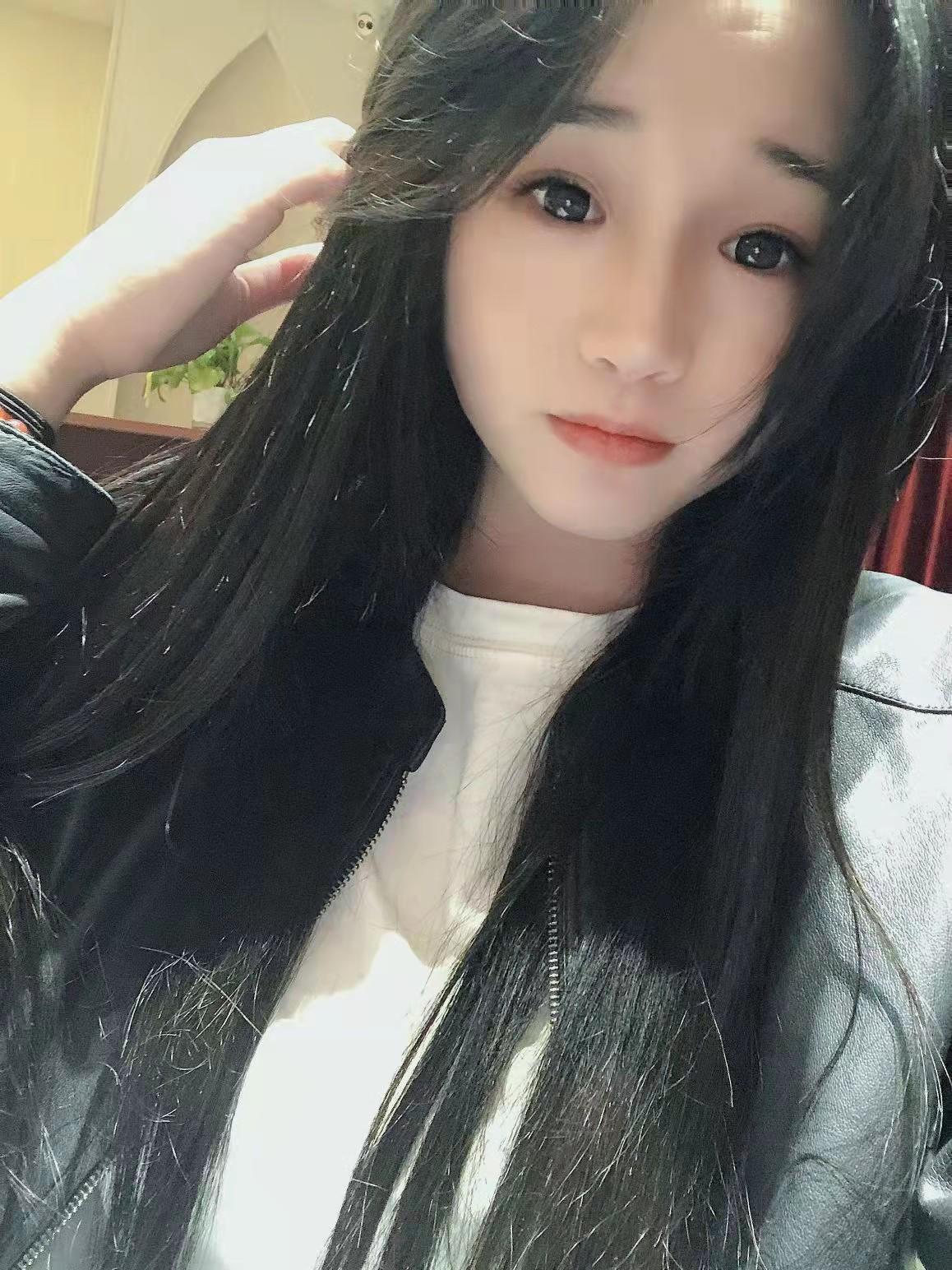 01年的零零后,嫩得流水,长腿黑丝一绝,服务还行,不机车 第3张