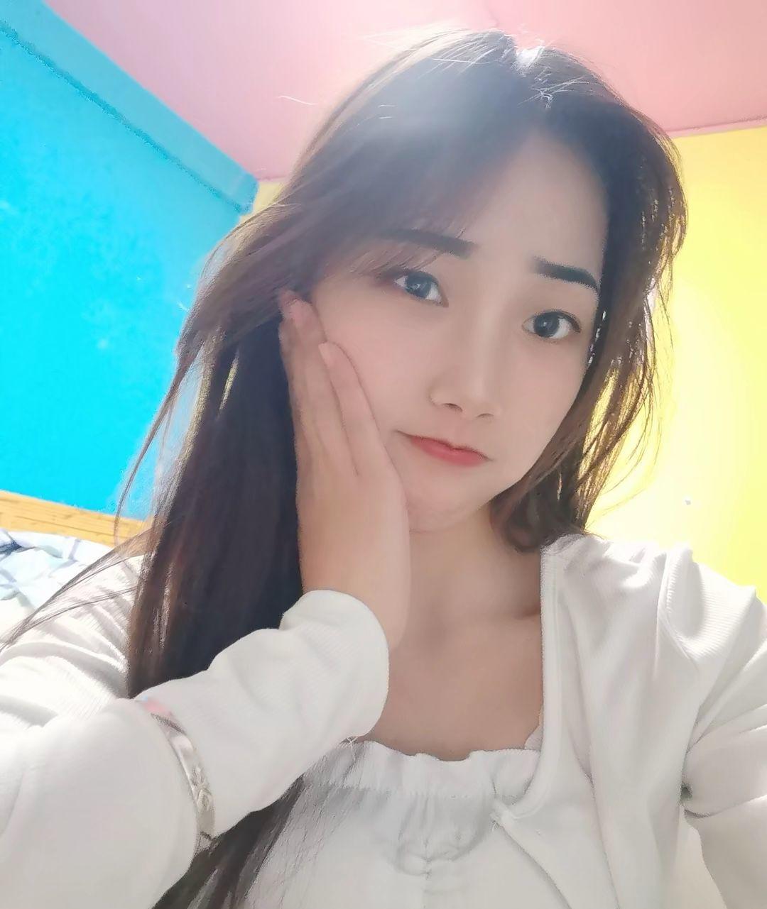 一个年轻的妹子，身材服务都很好 第3张