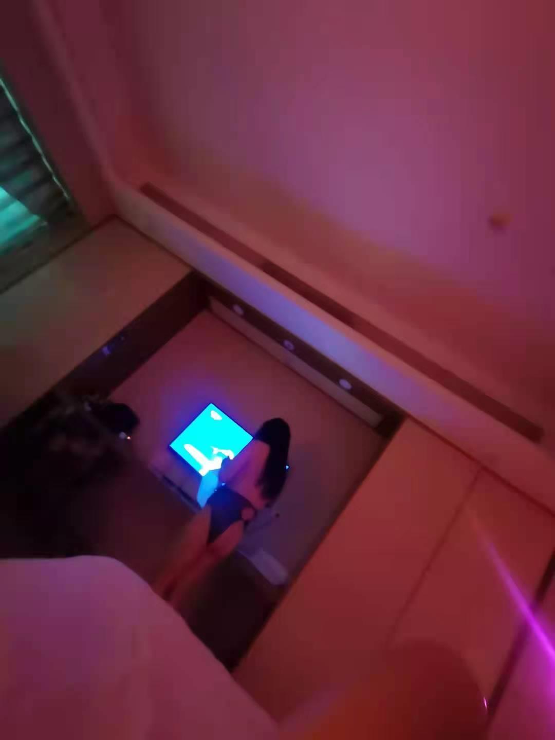 世纪城西北大胸妹E+ 第2张