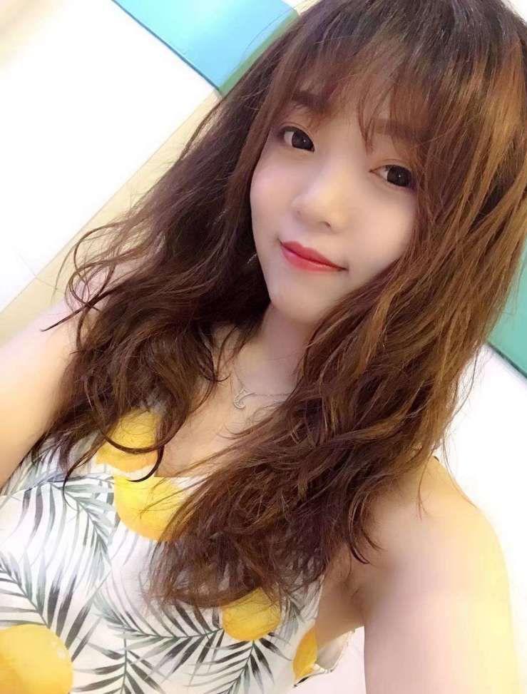 秦淮区寂寞了找的一个外围美女 第1张