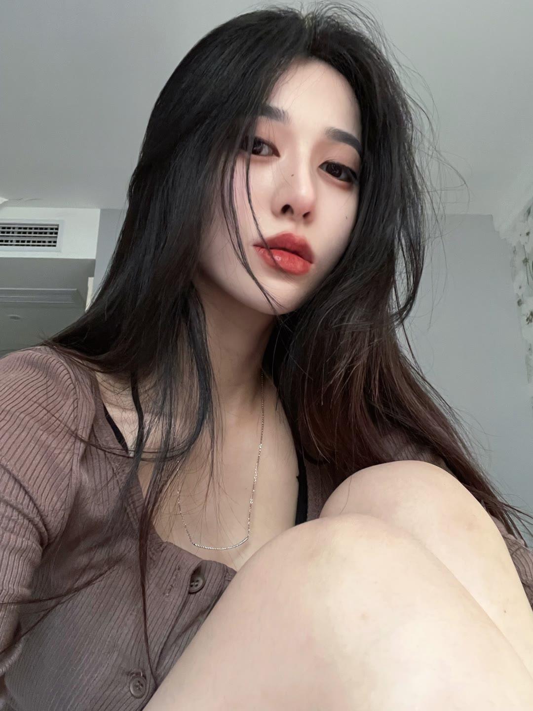 南通崇川区丝袜辣妹小鹿 第1张