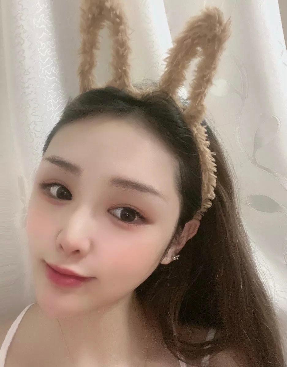 南京妹子颜值身材都靓,脾气温柔乐于献身体 第2张