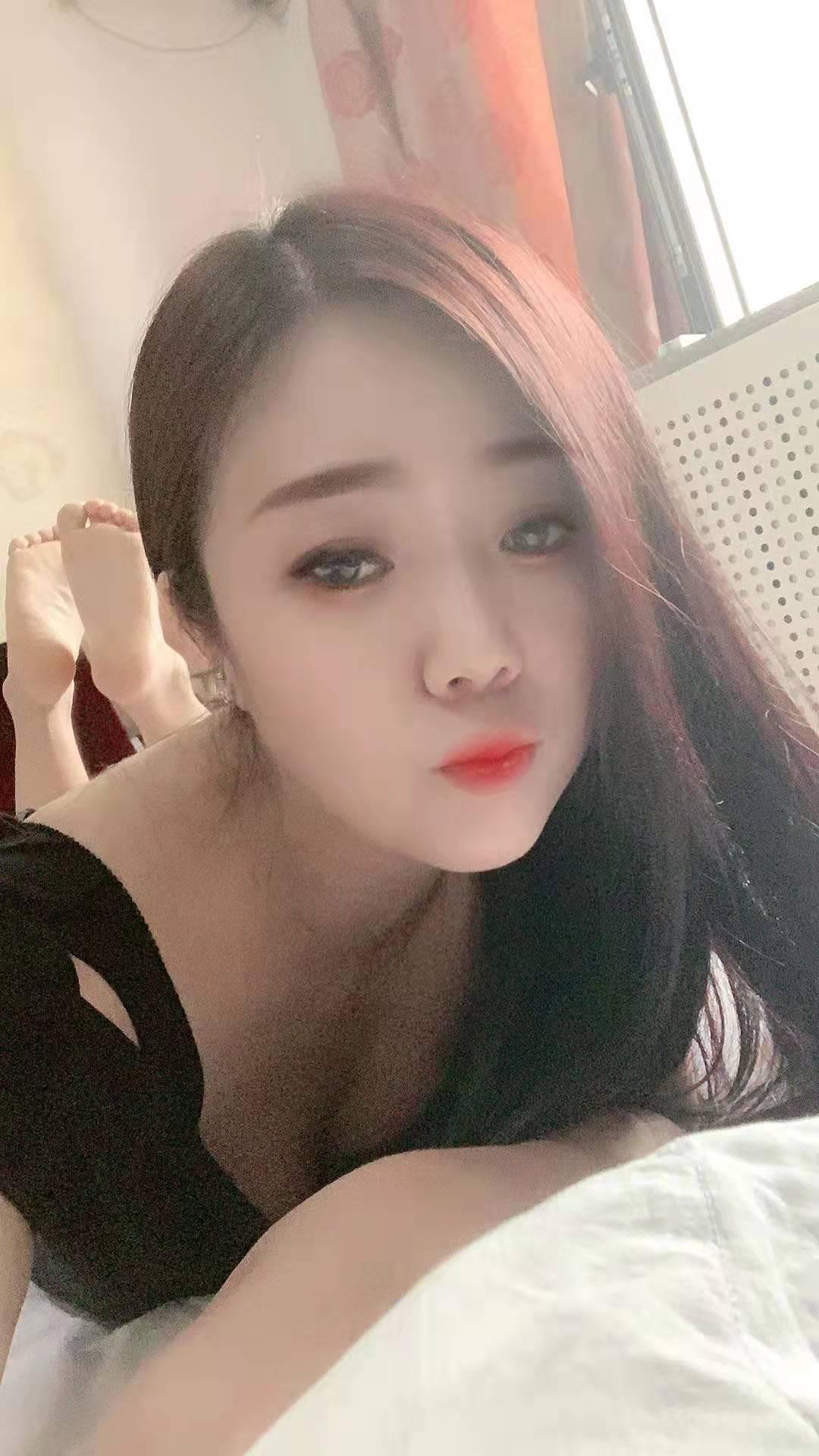 南开服务非常好的妹子,女上位小钢炮 第1张