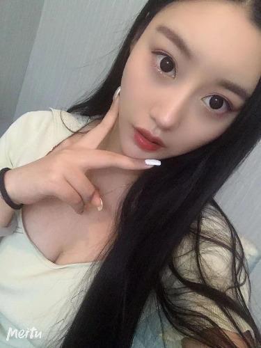 鼓楼大胸小姐姐 第2张