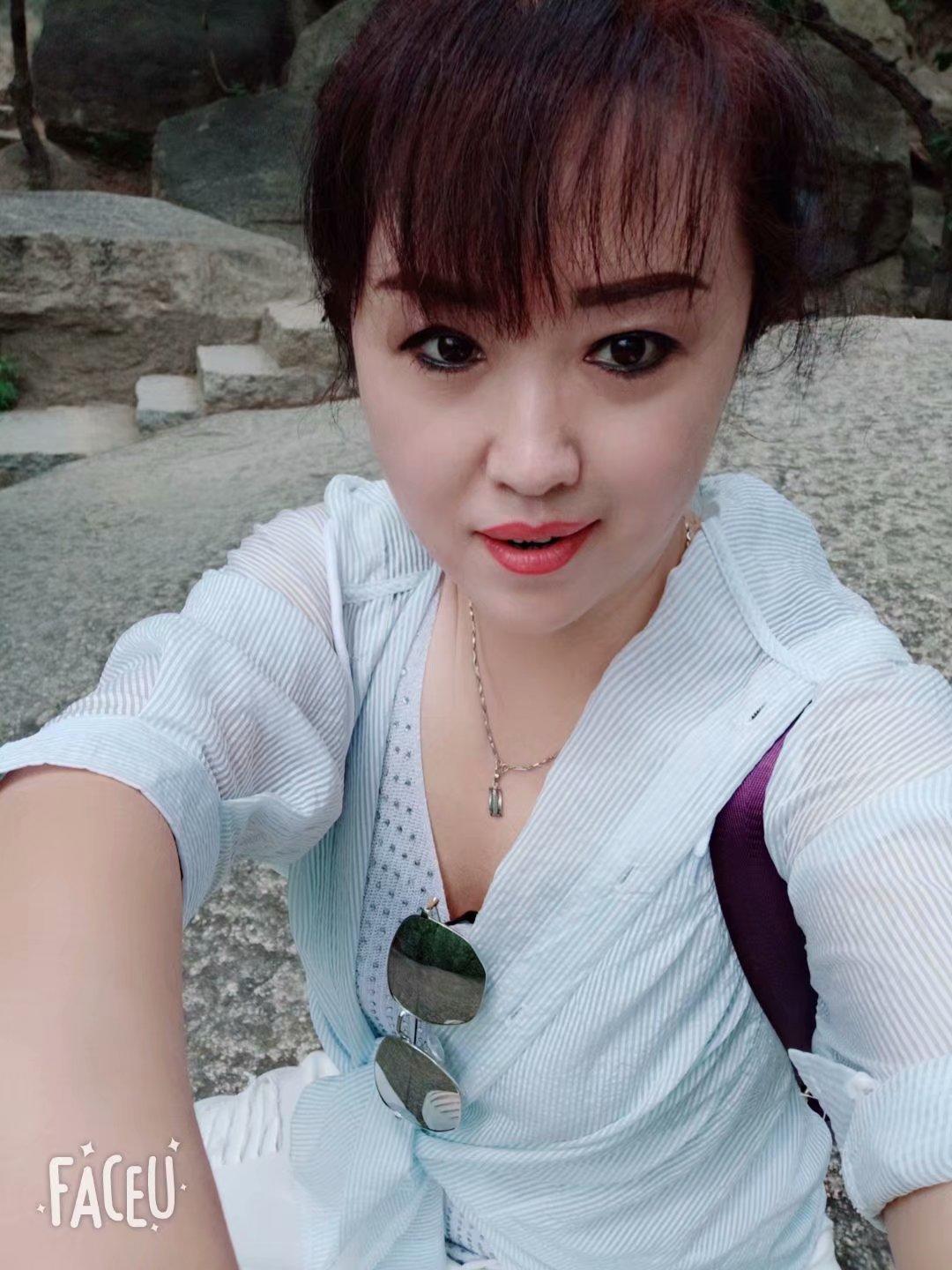 非常骚的东北女人 第1张