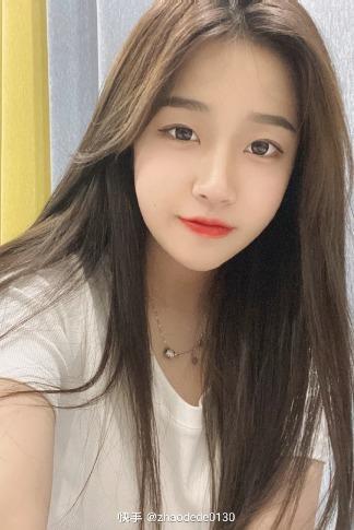 做幼师的姗姗美女 第1张