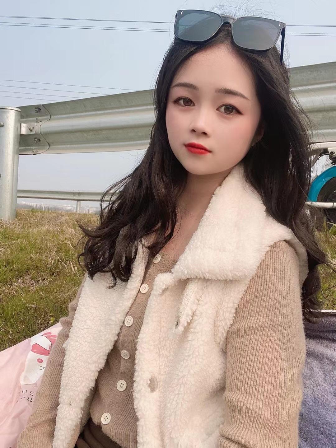 海珠区诗诗服务好，说话温柔，口活卖力 第2张