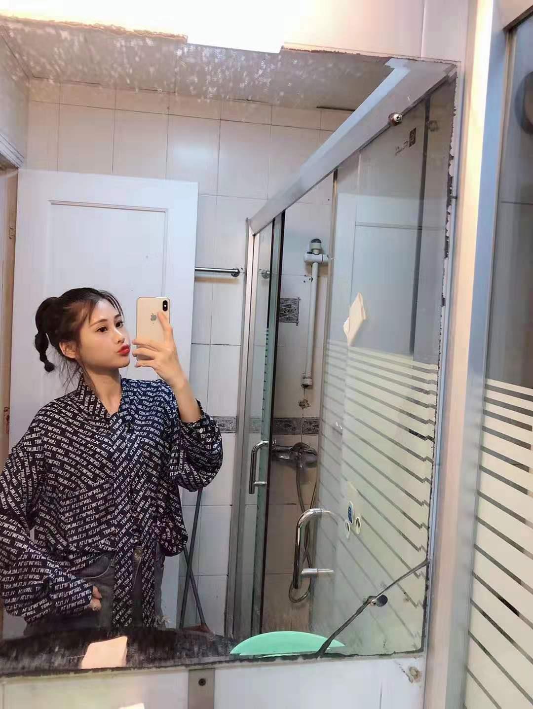 气质如小仙女一般的婉儿,乖萌惹人喜欢 第1张
