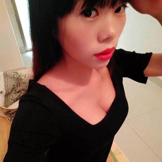 中山大胸美女价格实惠服务好 第2张