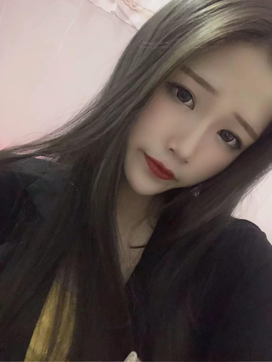 九鼎国际那边的美女小宁宁,啥姿势都可以 第1张