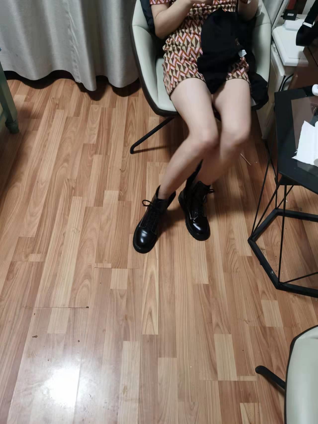 00后东北妹子皮肤好身材棒 第2张