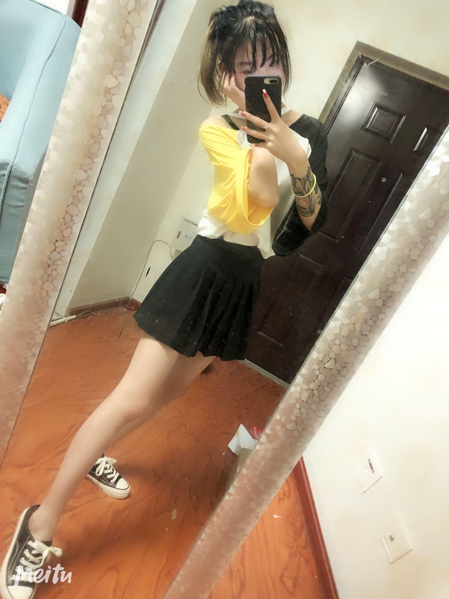 初入行业兼职18岁正点妹子 第2张