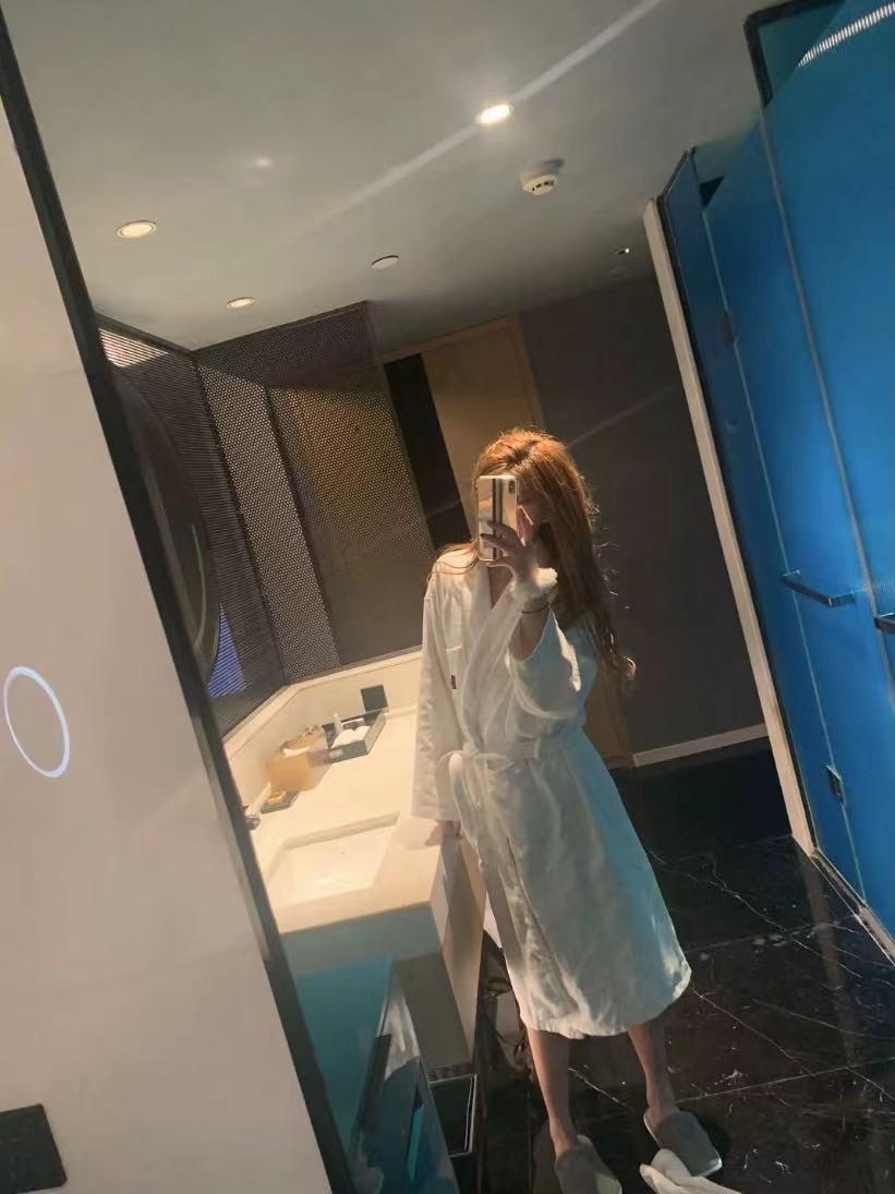 历下区长相甜美的小嫩妹 第2张