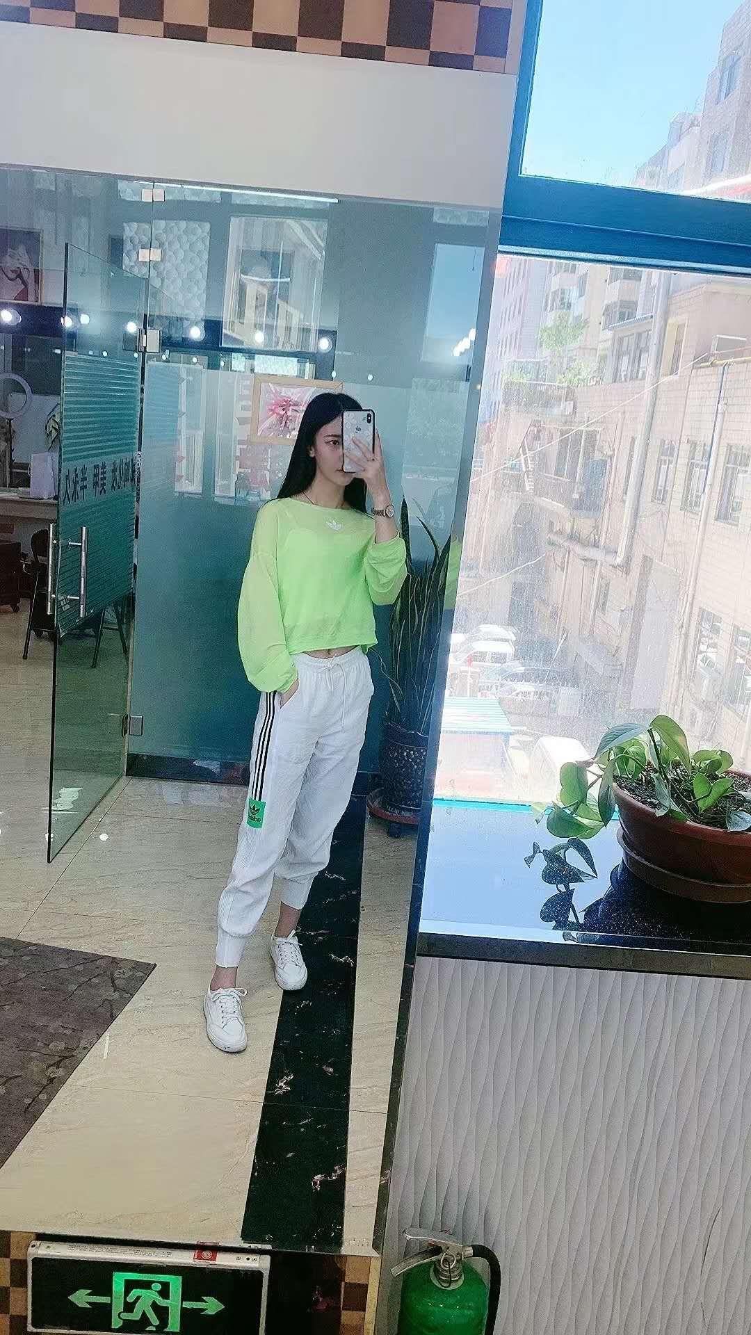 武汉兼职妹妹bb很嫩 第1张