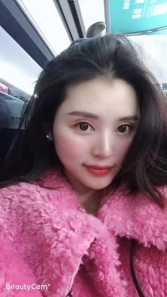 武汉超级大美女良心价格 第1张