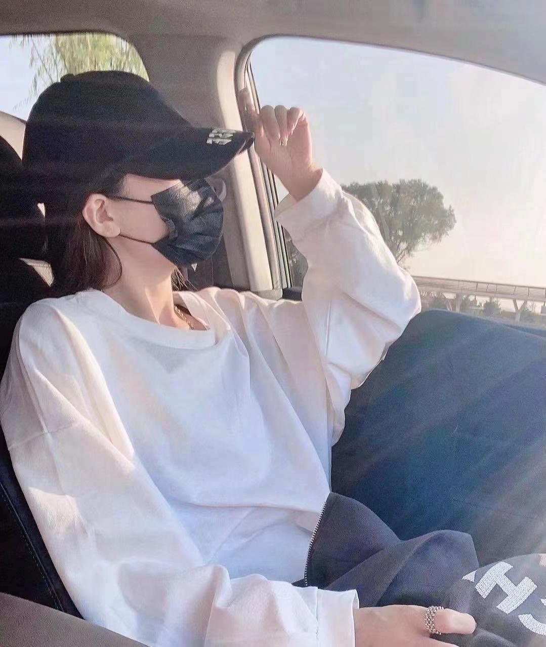 青山湖区兼职小美女，娇小B紧，配合度高 第2张